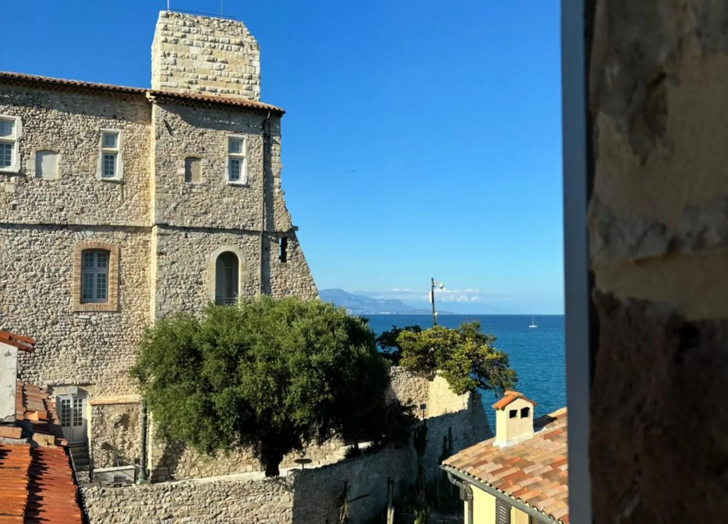 La Pablita, Vieil Antibes, Remparts Apartment 0*, Antibes